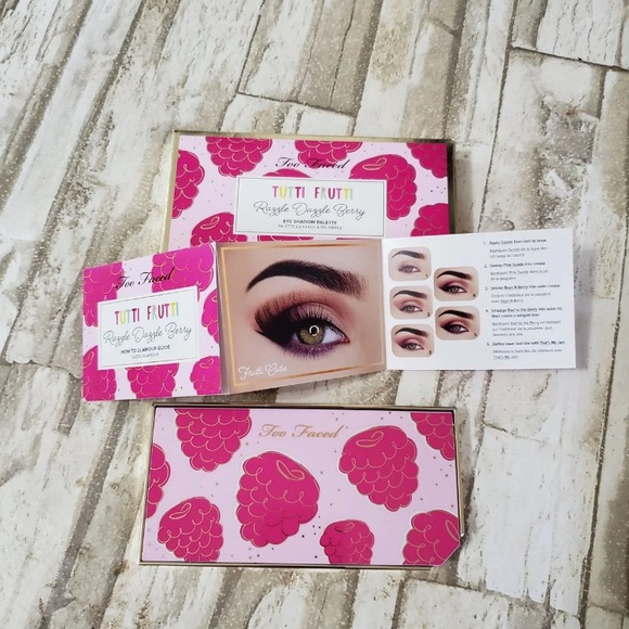 🛍 Too Faced Razzle Dazzle Raspberry💕 - Picture 2 of 4